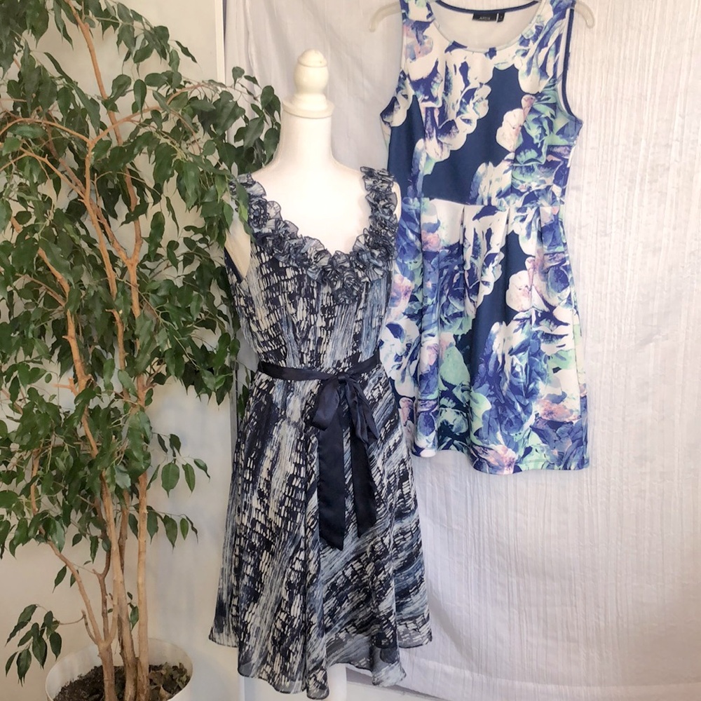 S L FASHIONS SZ 8 & APT 9 size M special occasion dresses blue & white f…
